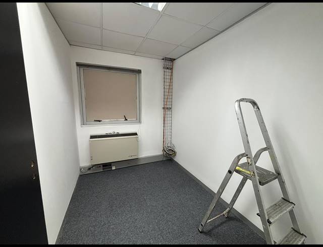 254M² OFFICE TO LET IN TYGER VALLEY